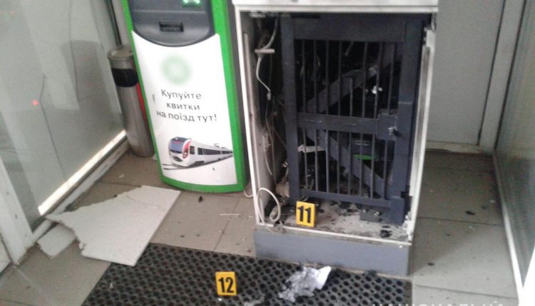 В Харькове взорвали очередной банкомат “Приватбанка”