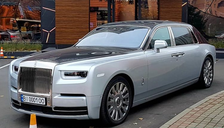 В Киеве заметили роскошный Rolls-Royce стоимостью 21 млн