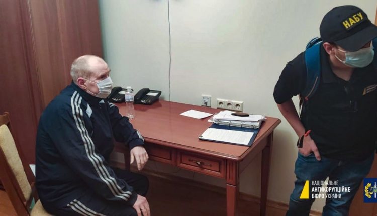 Детективы НАБУ задержали Чауса в больнице “Феофания” и отправили в изолятор СБУ