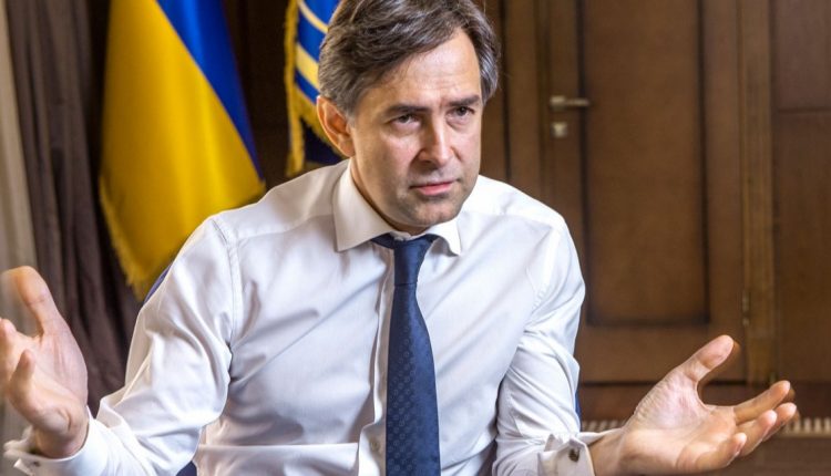 Назначенный в мае первый вице-премьер – министр экономики Любченко подал в отставку