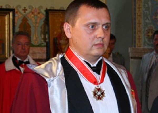 Подозреваемый в вымогательстве $ 500 тысяч Гречковский остался при должности