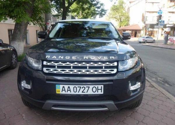 В Киеве угнали Range Rover жены футбольного директора Ахметова