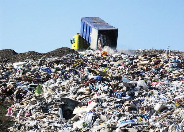 Бориспольские депутаты пожалели 4 миллиона на мусор